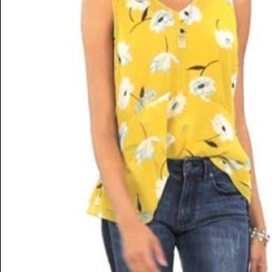 NEW - Gorgeous CAbi Dazzle Flower Top with Removable Camisole - 2 tops in 1